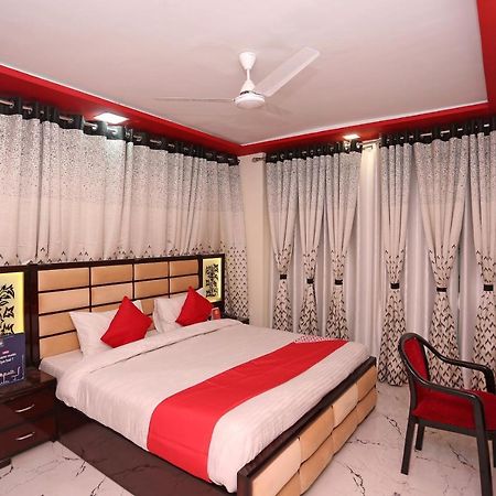 Oyo 23495 Hotel The Park Juhi Bari Exterior photo