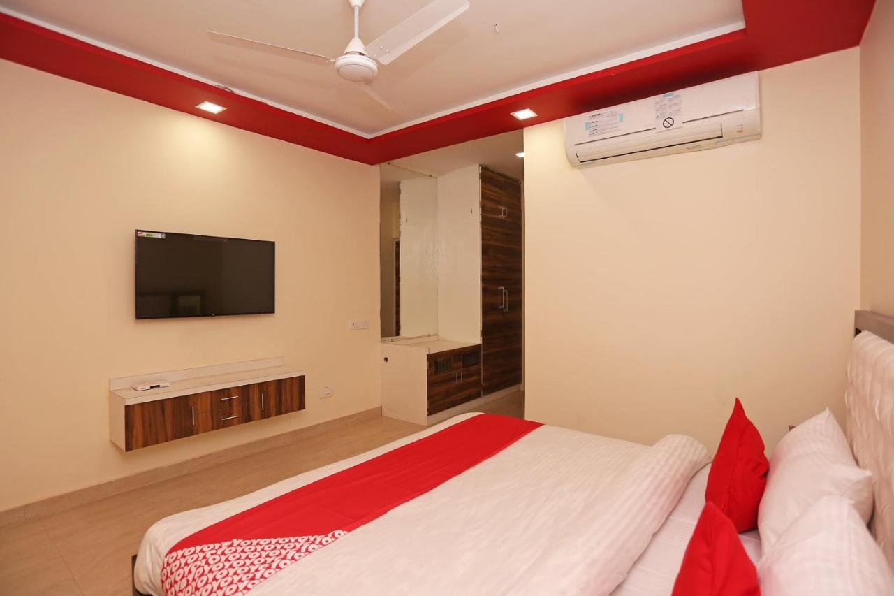 Oyo 23495 Hotel The Park Juhi Bari Exterior photo